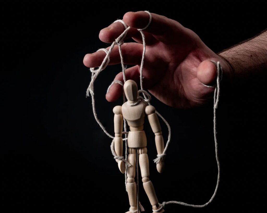 Algı ve Manipülasyon Teknikleri